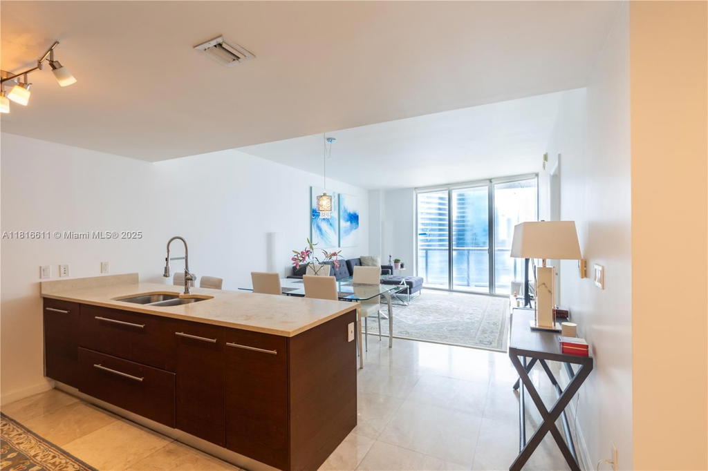 Real estate property located at 475 Brickell Ave #3512, Miami-dade, Iconbrickell Condo No 1, Miami, FL