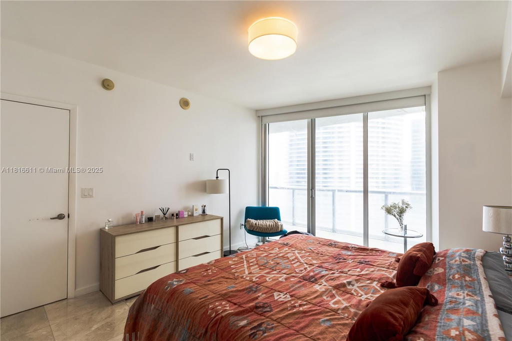 Real estate property located at 475 Brickell Ave #3512, Miami-dade, Iconbrickell Condo No 1, Miami, FL