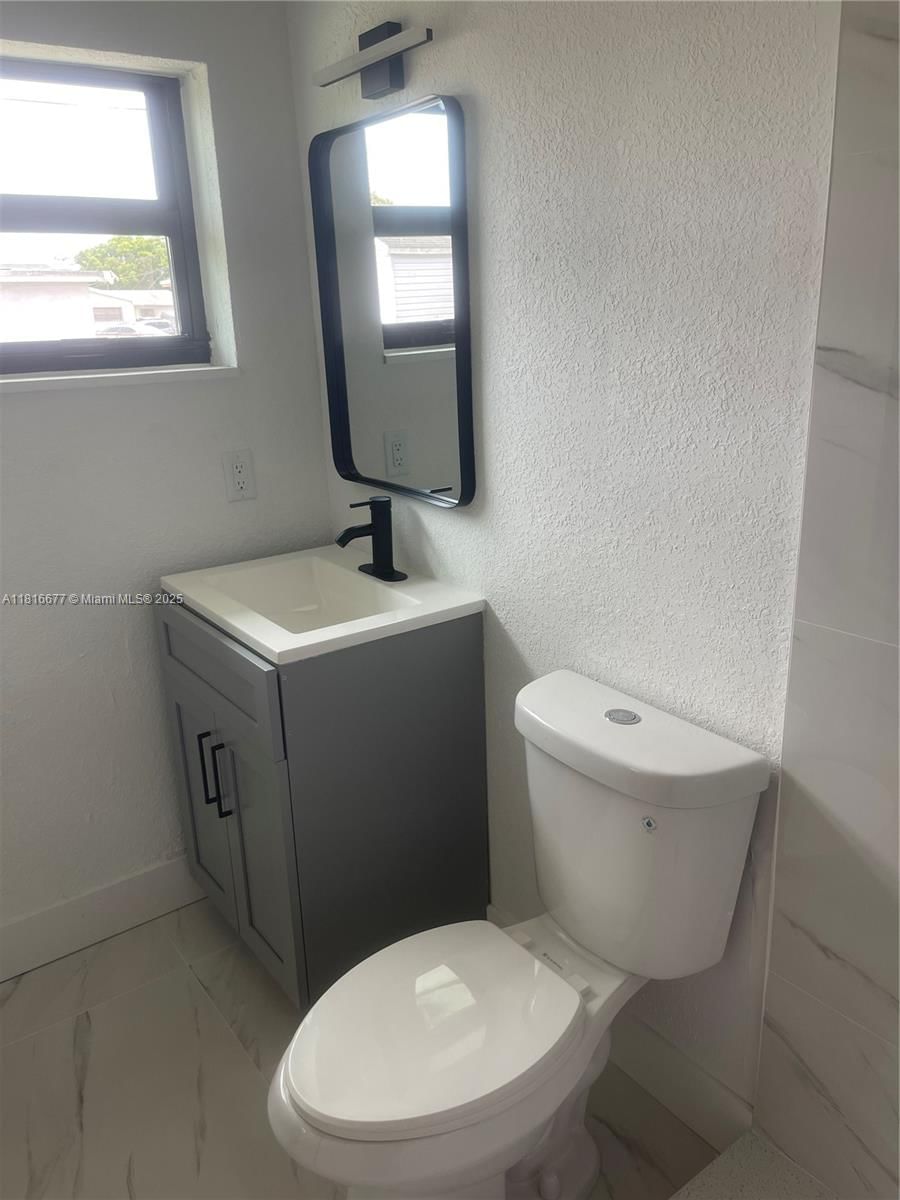 Real estate property located at 2910 185th St, Miami-dade, Carol City 4th Addn, Miami Gardens, FL