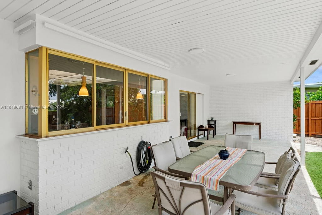 Real estate property located at 1305 47th Ave, Broward, Hollywood Hills, Hollywood, FL