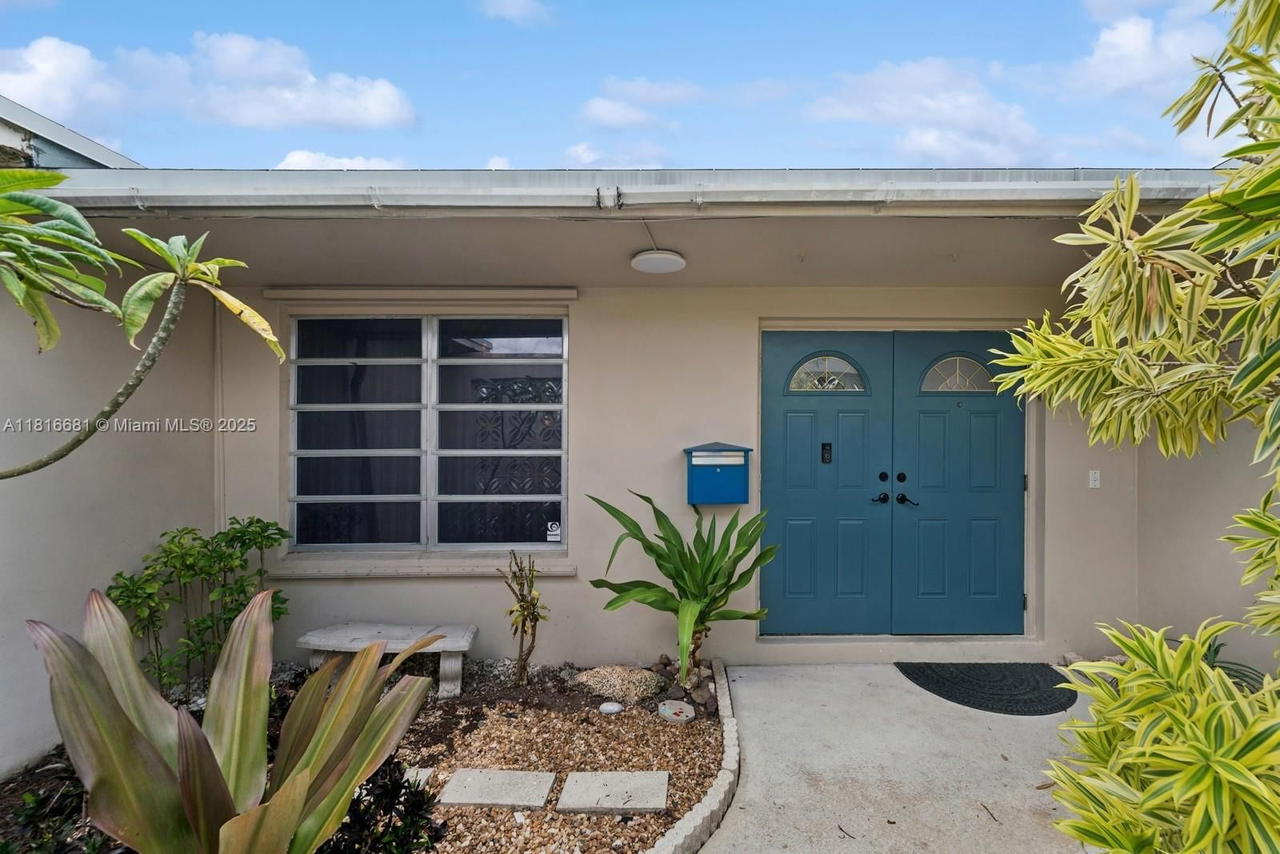 Real estate property located at 1305 47th Ave, Broward, Hollywood Hills, Hollywood, FL