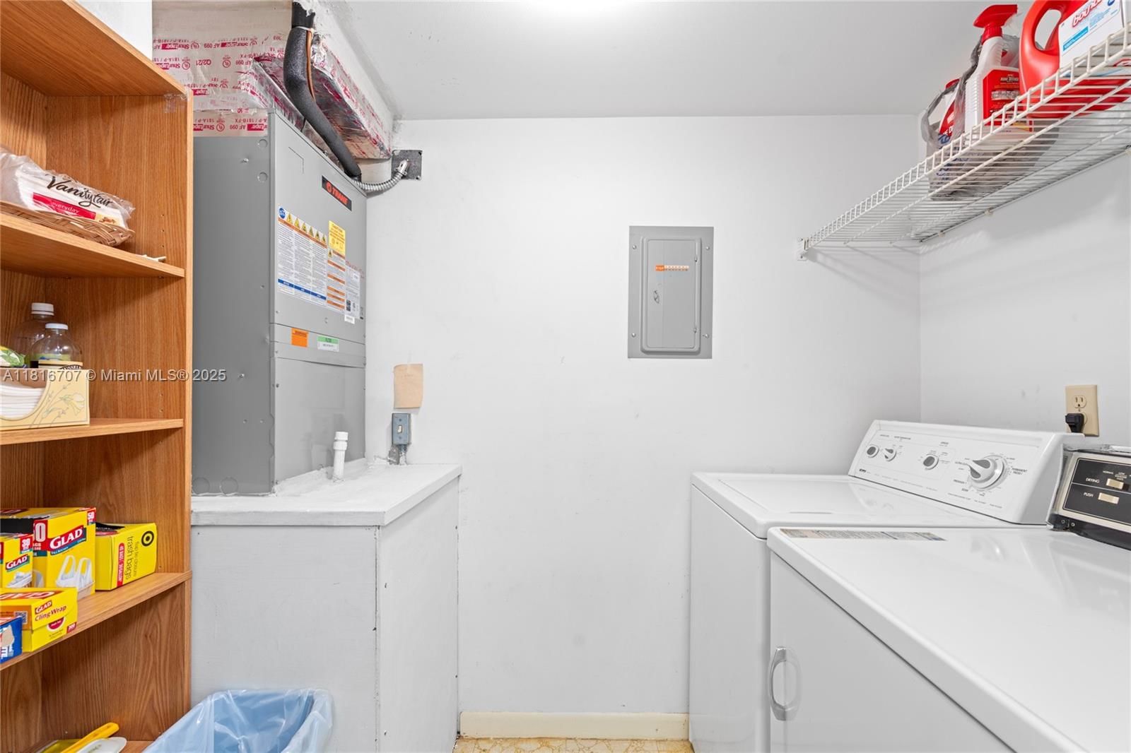 Real estate property located at 311 Pine Ridge Cir C-2, Palm Beach, Pine Ridge Iii Condo, Green Acres, FL
