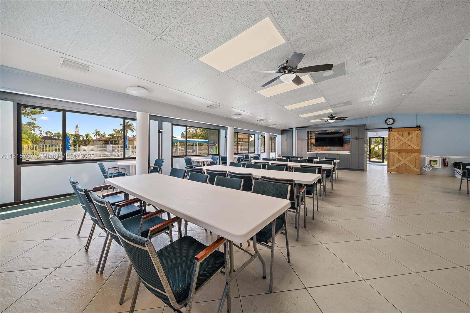 Real estate property located at 311 Pine Ridge Cir C-2, Palm Beach, Pine Ridge Iii Condo, Green Acres, FL