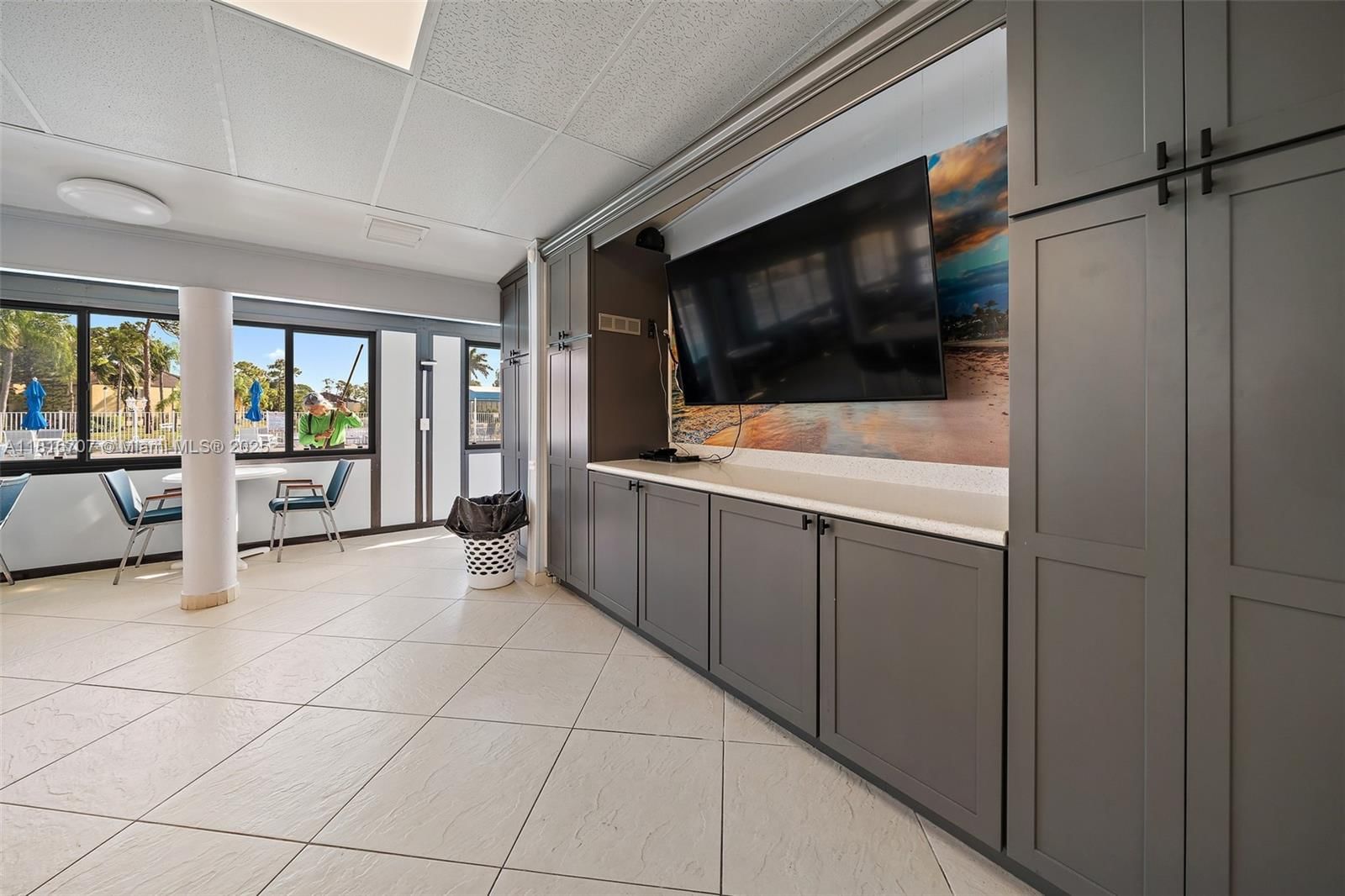 Real estate property located at 311 Pine Ridge Cir C-2, Palm Beach, Pine Ridge Iii Condo, Green Acres, FL