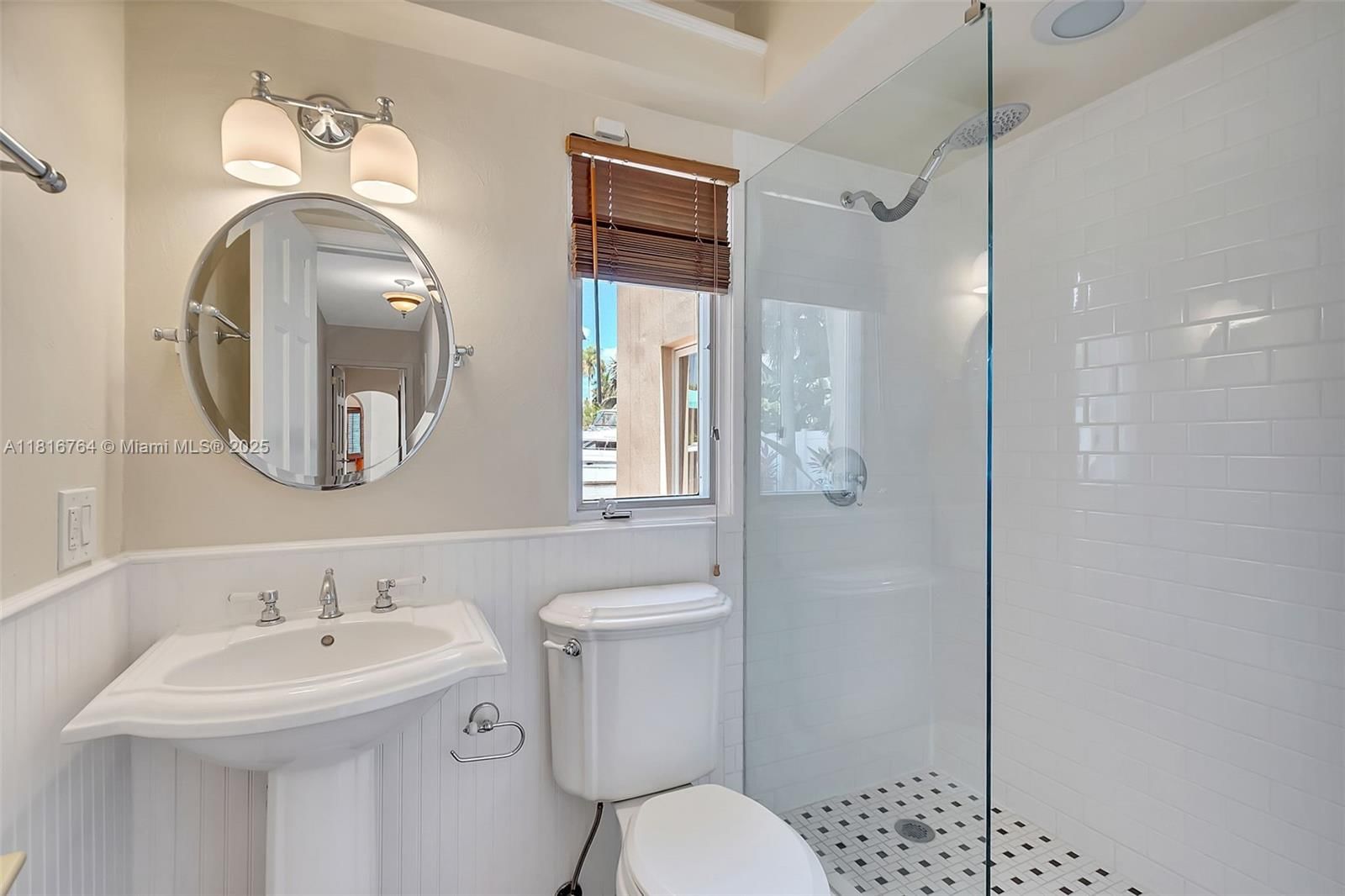 Real estate property located at 325 Bontona Ave, Broward, Venice Resub Of Blks 5 &, Fort Lauderdale, FL