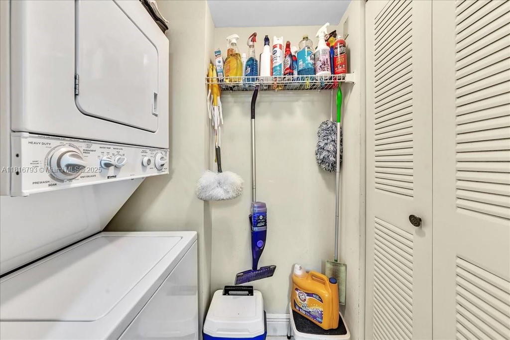 Real estate property located at 2351 Douglas Rd #1204, Miami-dade, Gables Terrace Condo, Miami, FL