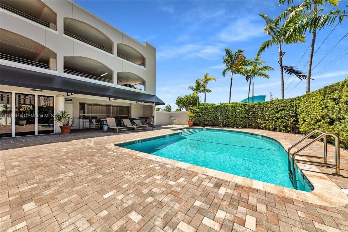 Real estate property located at 2351 Douglas Rd #1204, Miami-dade, Gables Terrace Condo, Miami, FL
