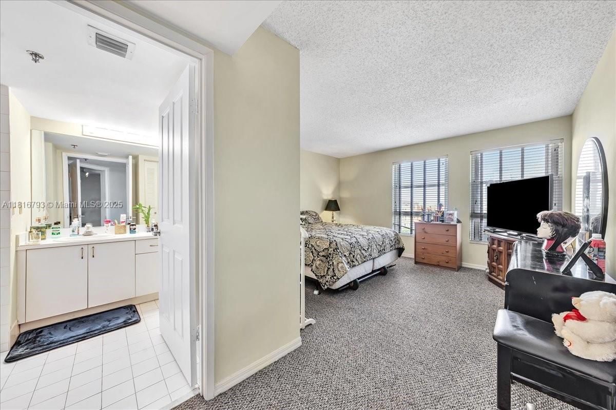 Real estate property located at 2351 Douglas Rd #1204, Miami-dade, Gables Terrace Condo, Miami, FL
