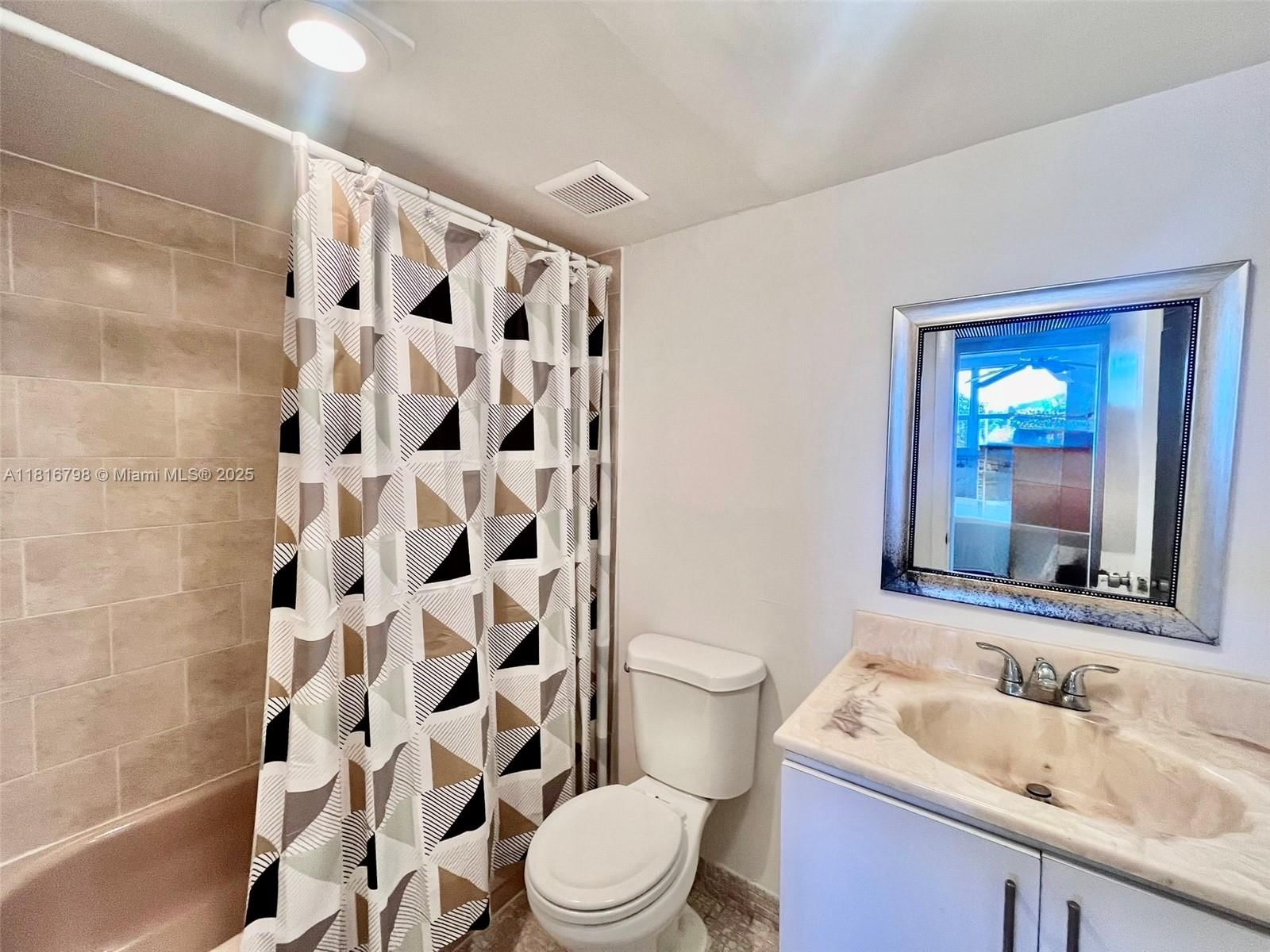 Real estate property located at 7000 17th St #218, Broward, Omega Condo No 2, Plantation, FL