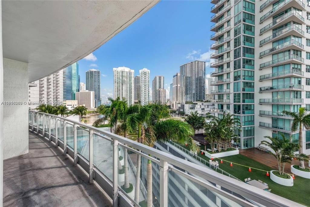Real estate property located at 90 3rd St #1413, Miami-dade, Ivy Condo, Miami, FL