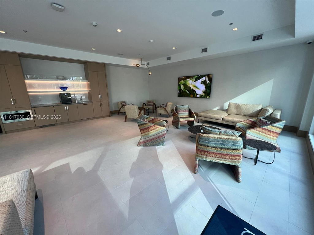 Real estate property located at 700 26th Ter #2004, Miami-dade, Escottonia Park, Miami, FL