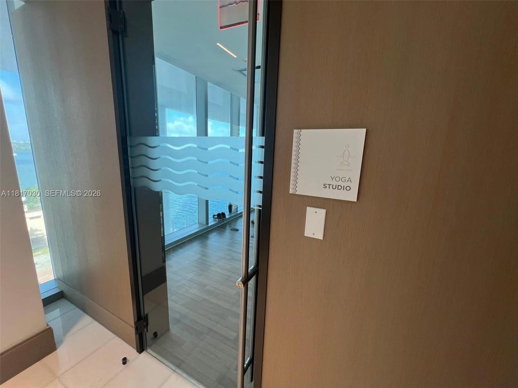 Real estate property located at 700 26th Ter #2004, Miami-dade, Escottonia Park, Miami, FL