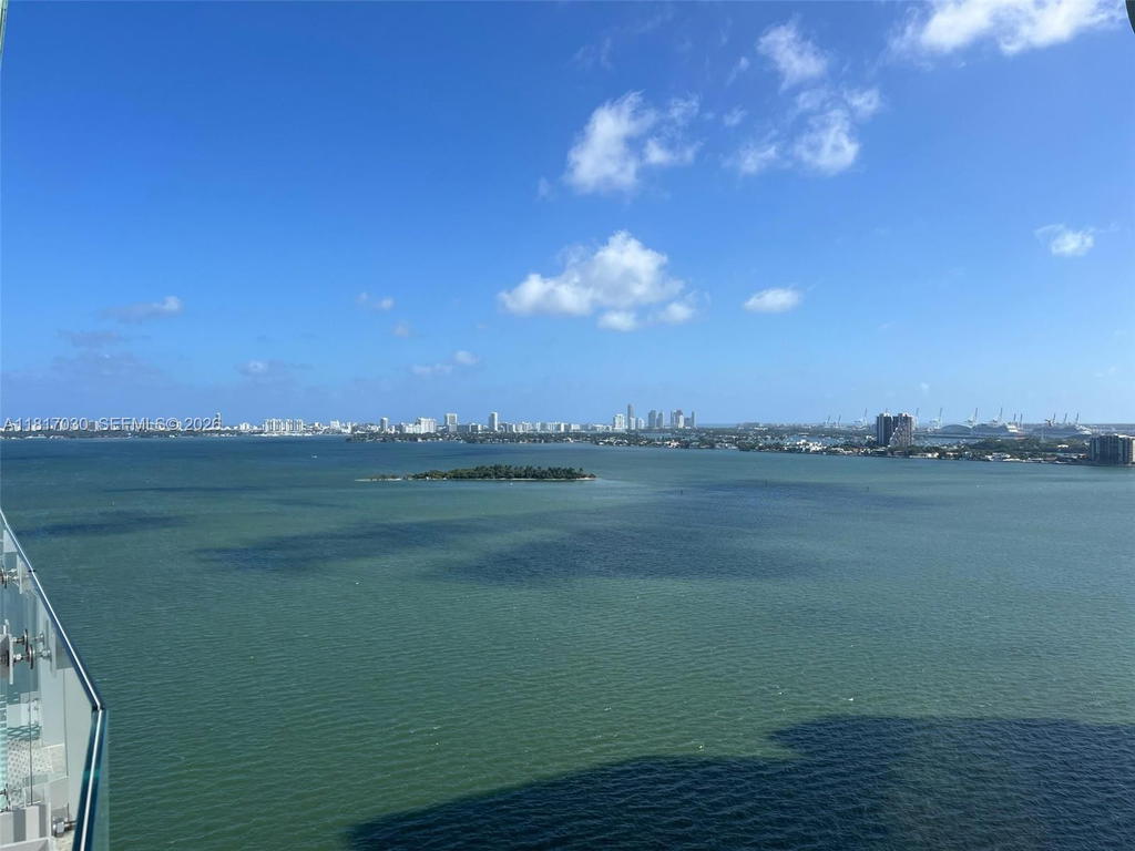 Real estate property located at 700 26th Ter #2004, Miami-dade, Escottonia Park, Miami, FL