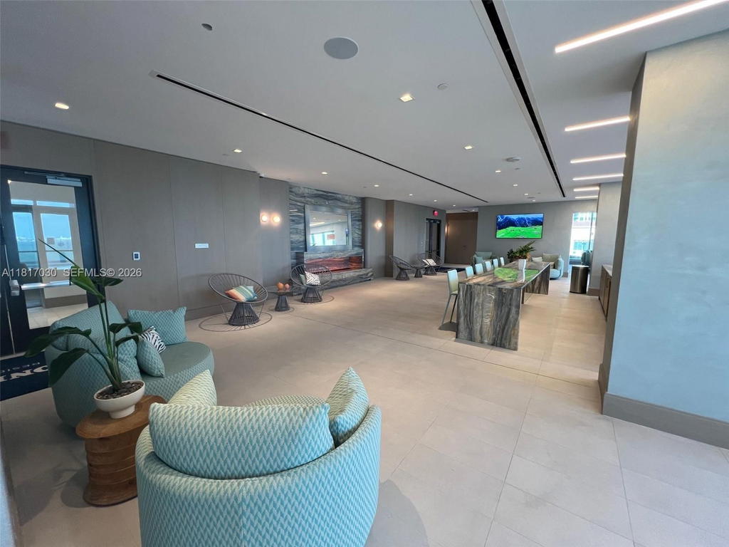 Real estate property located at 700 26th Ter #2004, Miami-dade, Escottonia Park, Miami, FL