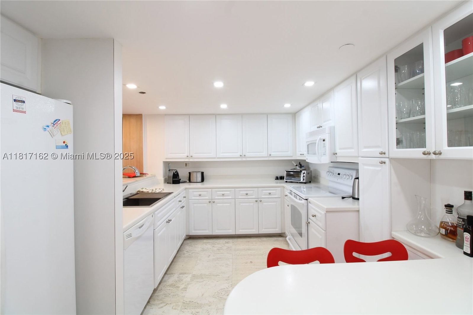 Real estate property located at 151 Crandon Blvd #702, Miami-dade, The Emeraldbay @ Key Colon, Key Biscayne, FL