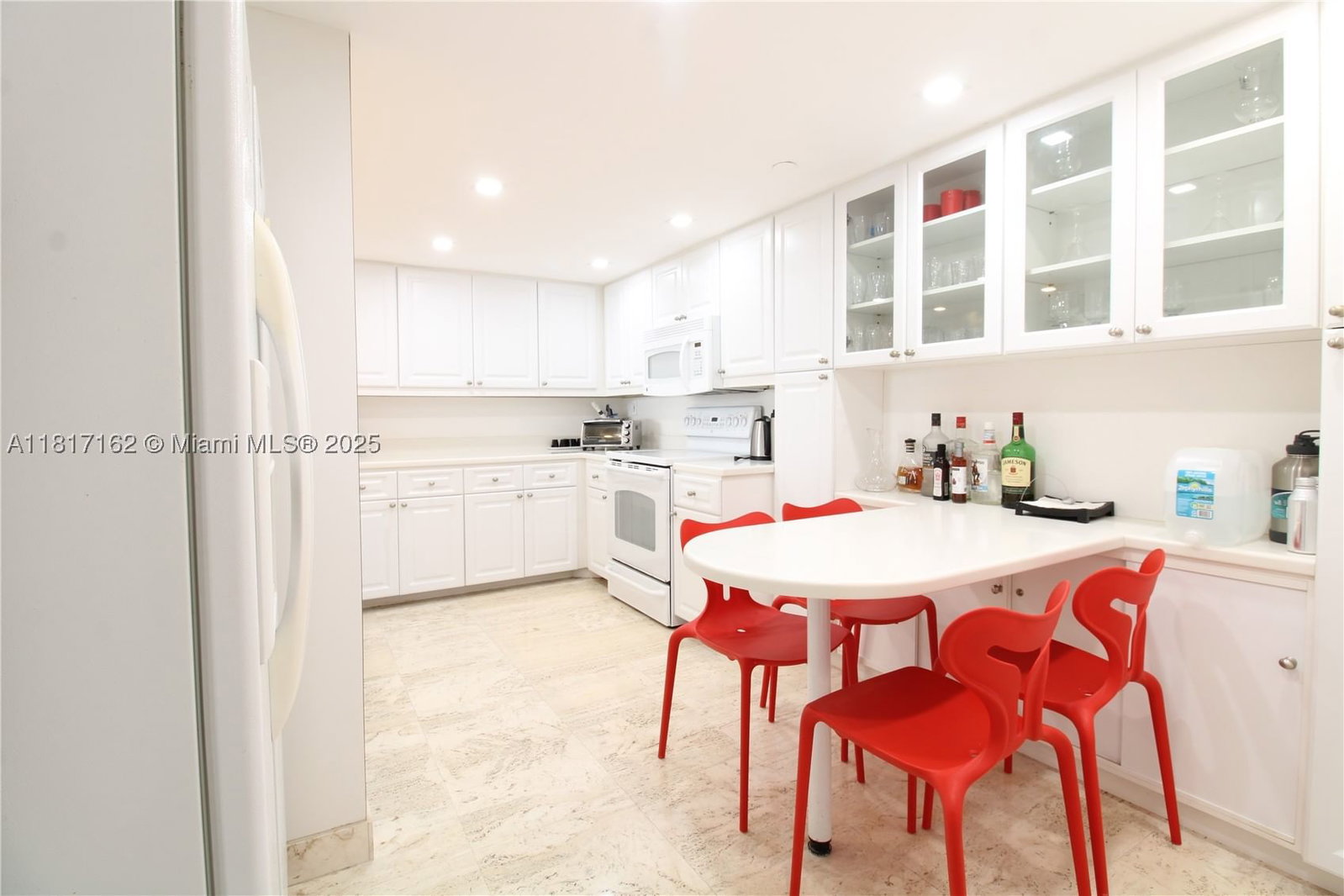 Real estate property located at 151 Crandon Blvd #702, Miami-dade, The Emeraldbay @ Key Colon, Key Biscayne, FL