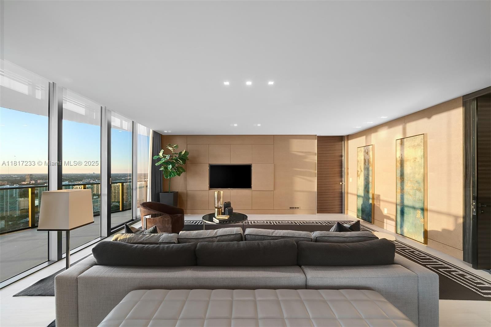 Real estate property located at 19575 Collins Ave PH-43, Miami-dade, Regalia Condo, Sunny Isles Beach, FL