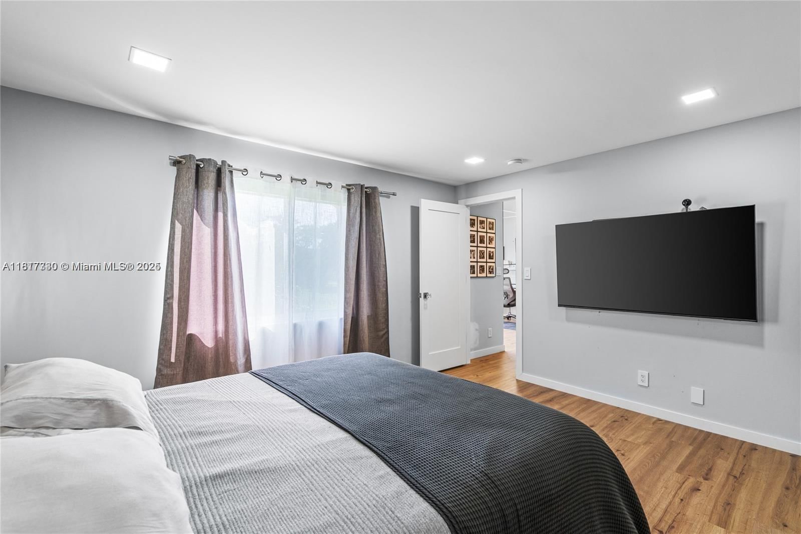 Real estate property located at 9310 Sunrise Lakes Blvd #206, Broward, Sunrise Lakes 101 Condo, Sunrise, FL