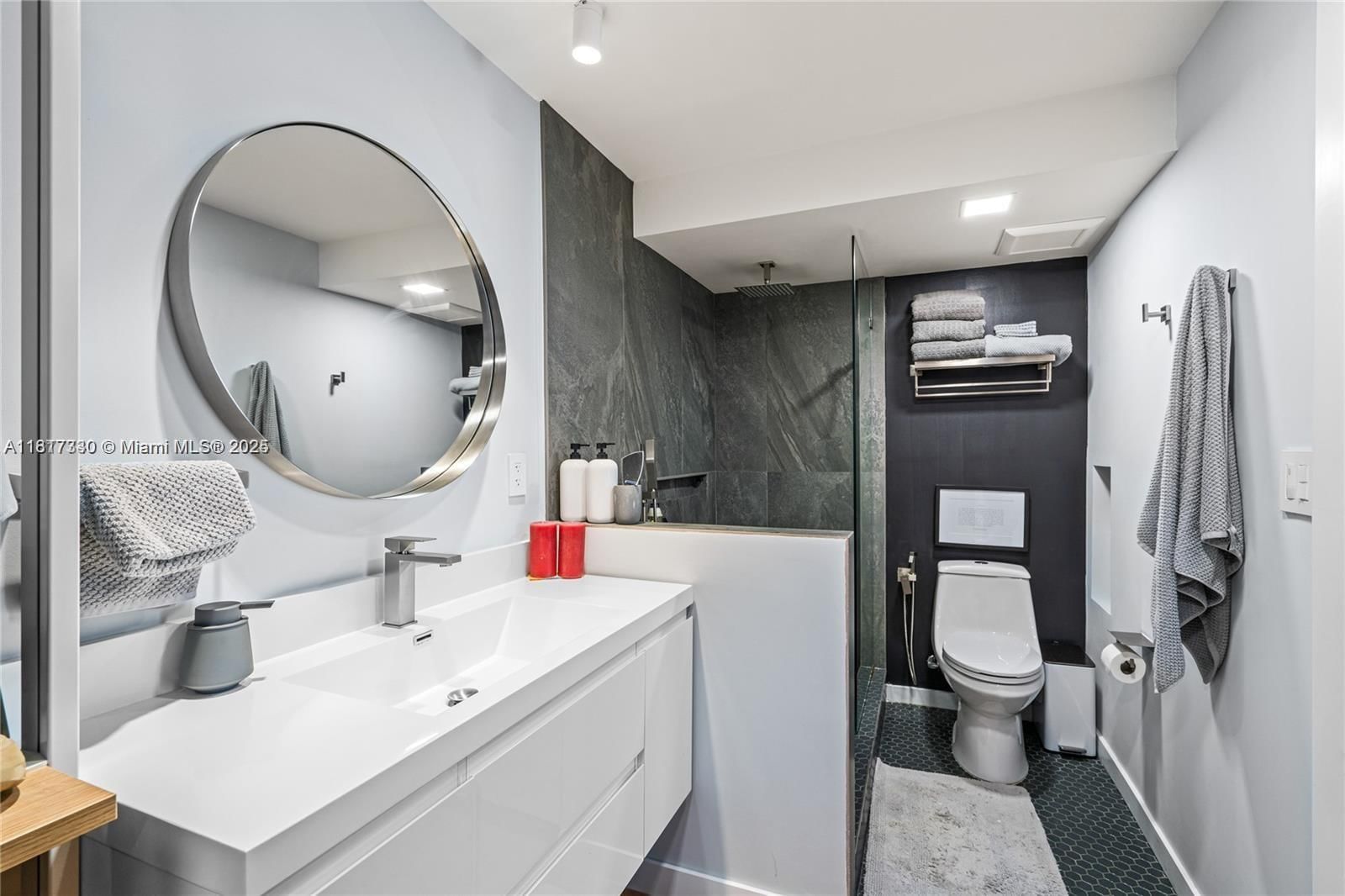 Real estate property located at 9310 Sunrise Lakes Blvd #206, Broward, Sunrise Lakes 101 Condo, Sunrise, FL