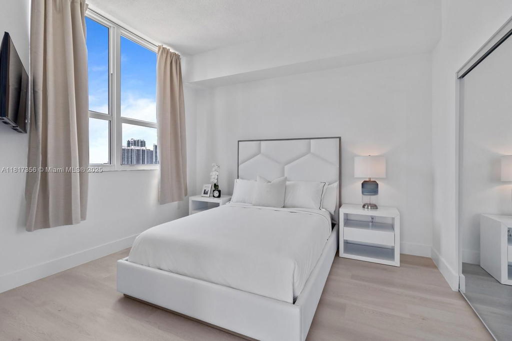 Real estate property located at 133 2nd Ave #2712, Miami-dade, The Loft Downtown Ii Cond, Miami, FL