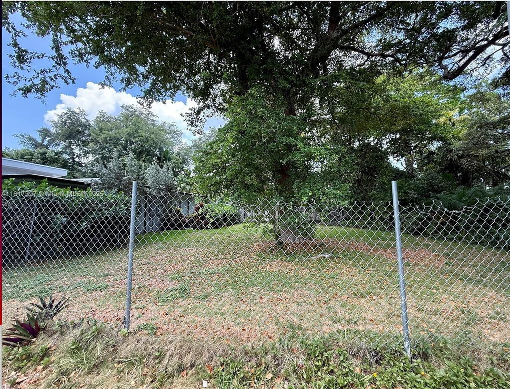 Real estate property located at 701 68th St, Miami-dade, Elmira Sub, Miami, FL