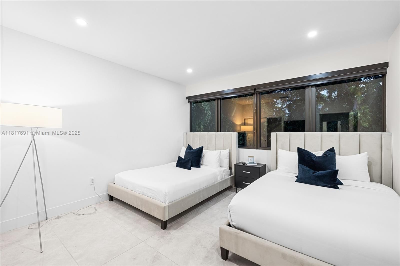 Real estate property located at 3660 12th St, Miami-dade, Eugenia Groves Park, Miami, FL