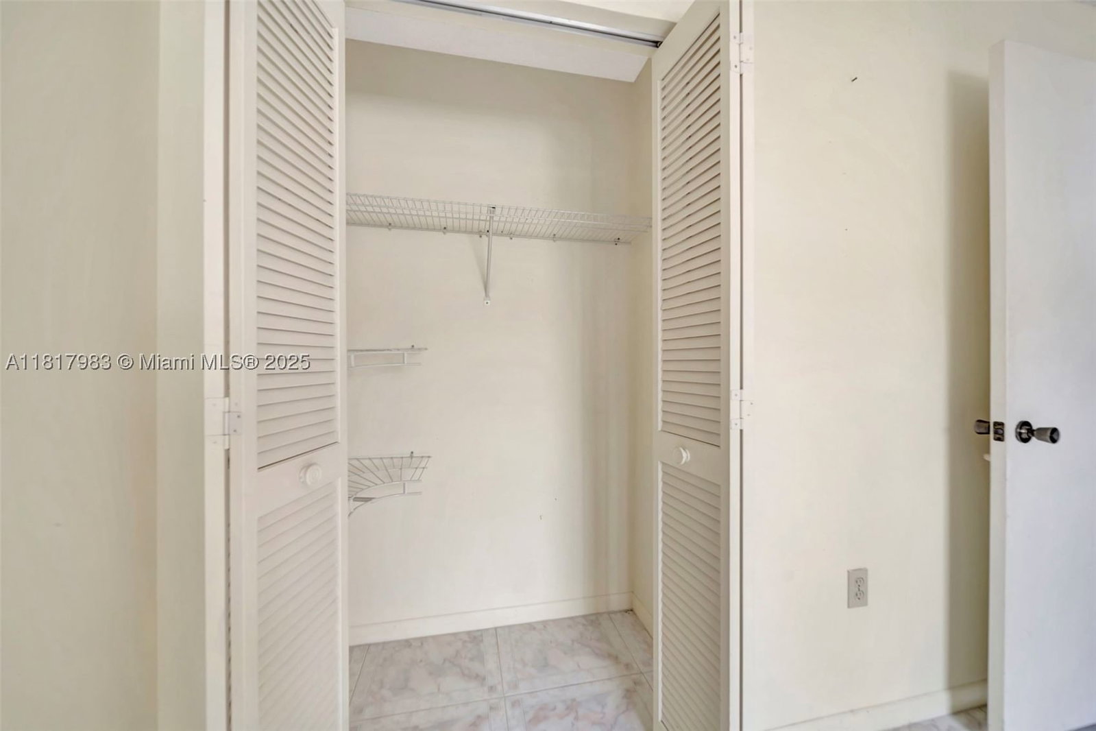 Real estate property located at 1615 14th Ter, Broward, Sherbrooke Townhomes, Hollywood, FL