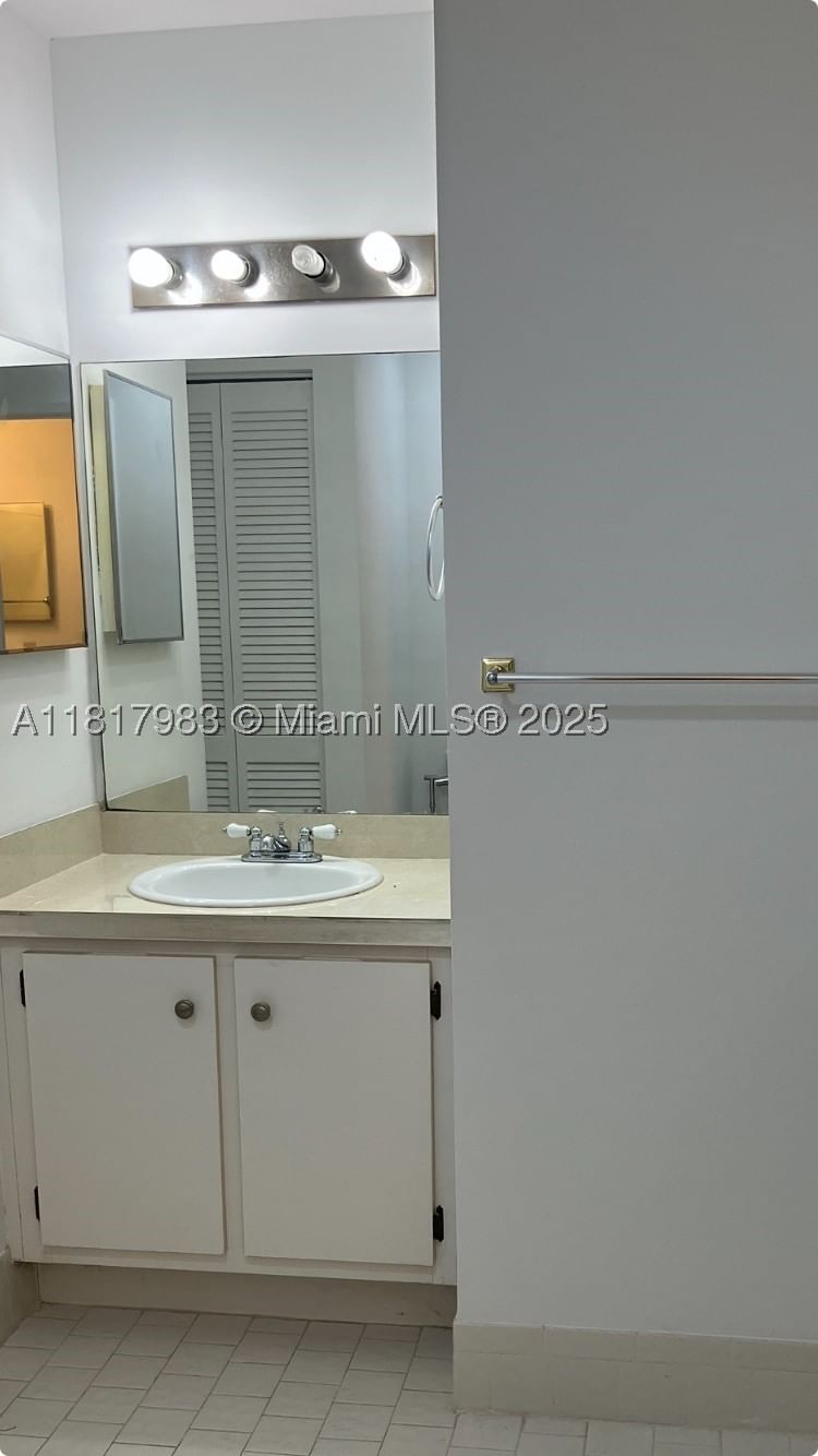 Real estate property located at 1615 14th Ter, Broward, Sherbrooke Townhomes, Hollywood, FL