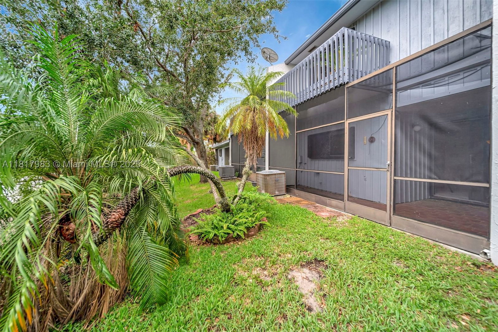 Real estate property located at 1615 14th Ter, Broward, Sherbrooke Townhomes, Hollywood, FL