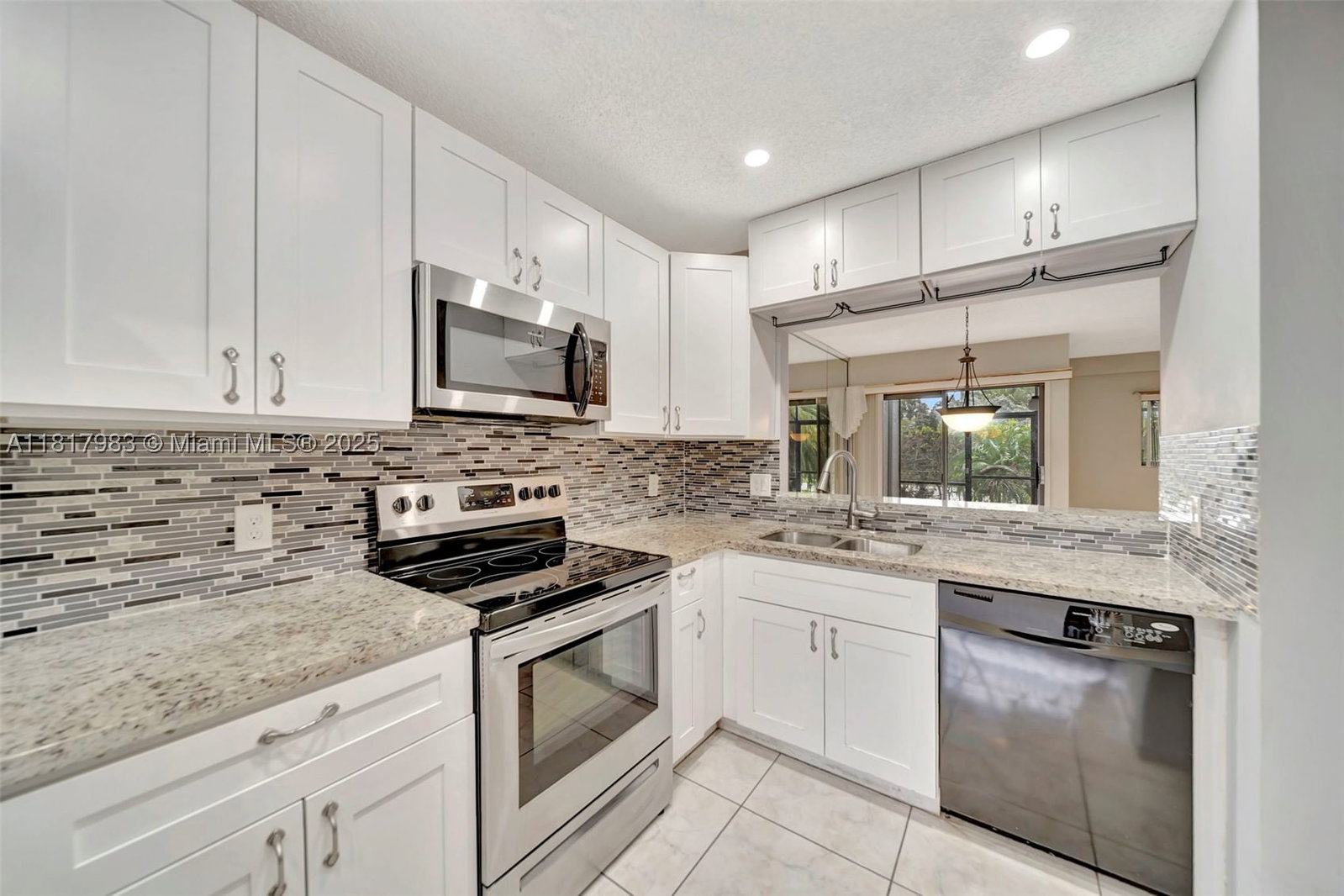 Real estate property located at 1615 14th Ter, Broward, Sherbrooke Townhomes, Hollywood, FL