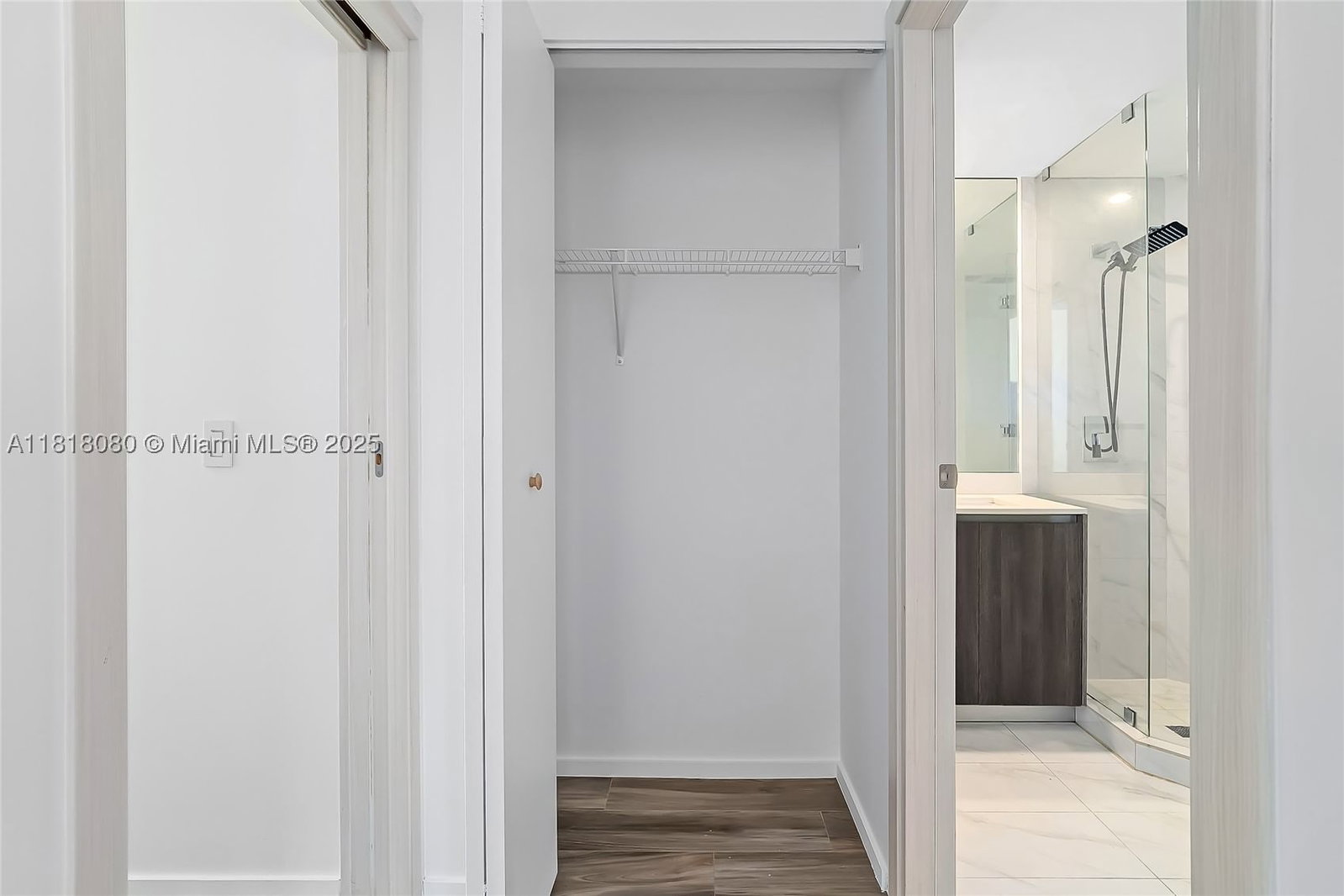 Real estate property located at 801 Miami Ave #3704, Miami-dade, 801 Sma Residences Condo, Miami, FL