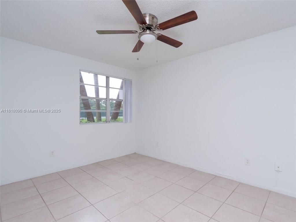 Real estate property located at 1235 46th Ave #707, Broward, Royal Poinciana Condo, Pompano Beach, FL