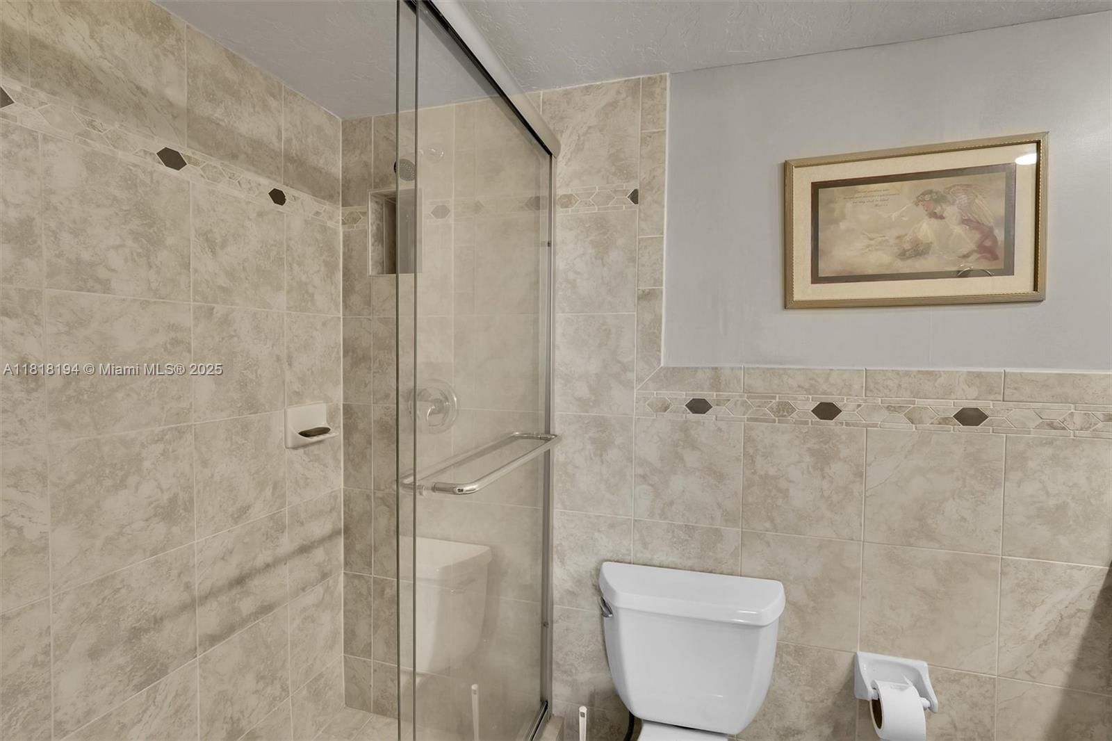 Real estate property located at 424 10th St #402, Broward, Meadowbrook Lakes Condo, Dania Beach, FL
