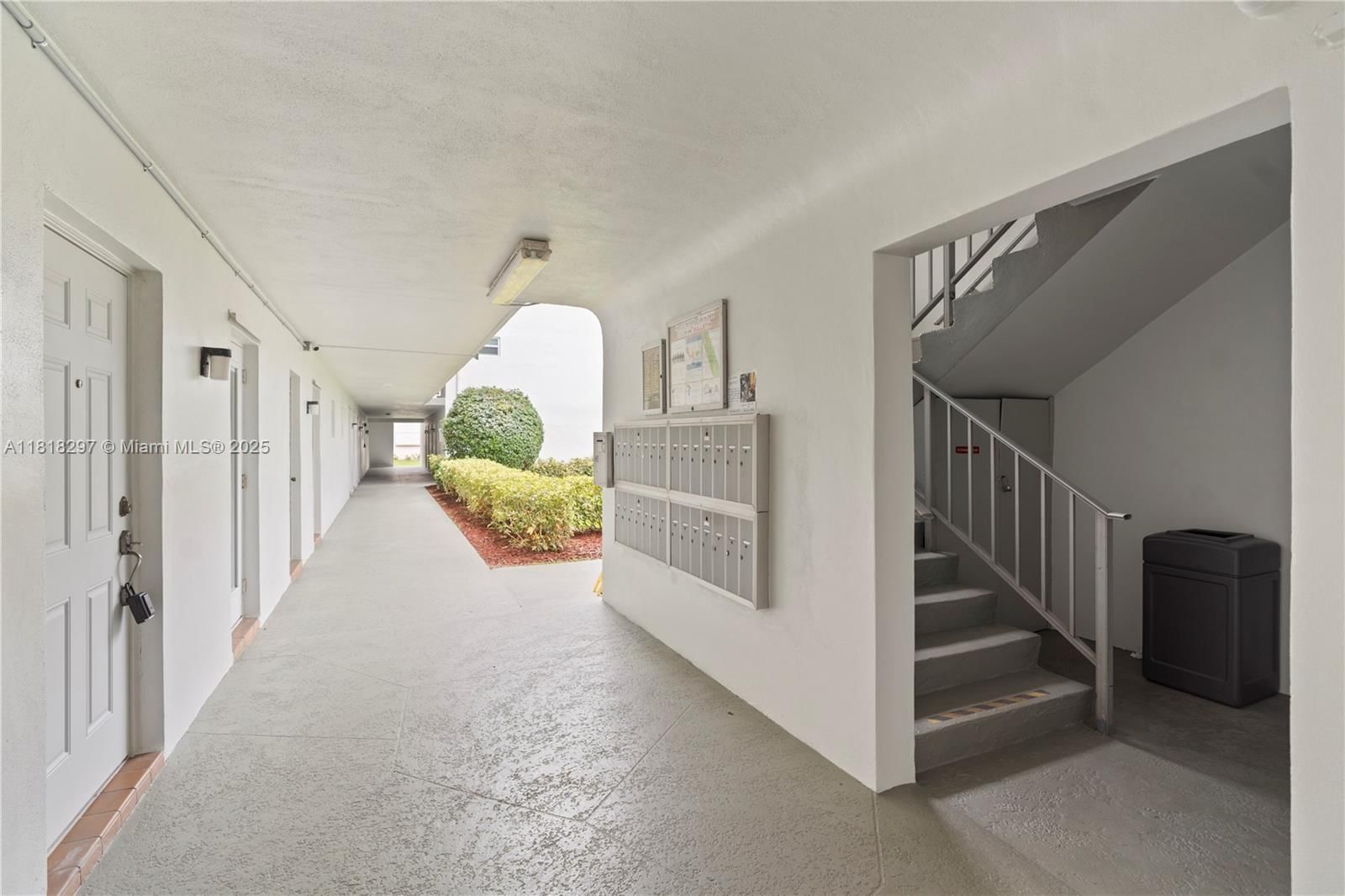 Real estate property located at 1200 Hillcrest Ct #107, Broward, Hillcrest Country Club Ap, Hollywood, FL