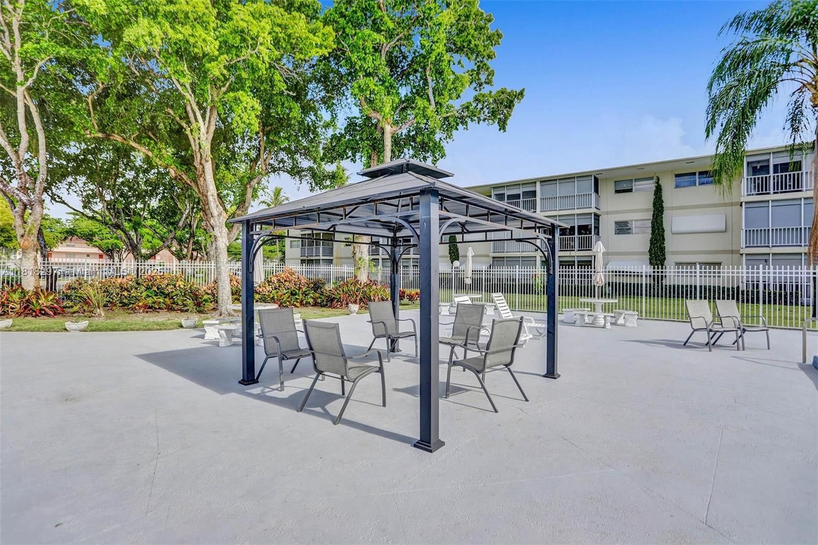 Real estate property located at 1200 Hillcrest Ct #107, Broward, Hillcrest Country Club Ap, Hollywood, FL