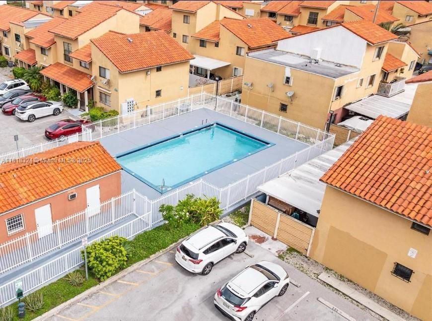 Real estate property located at 2760 61st Pl #202, Miami-dade, Residencial El Prado Cond, Hialeah, FL
