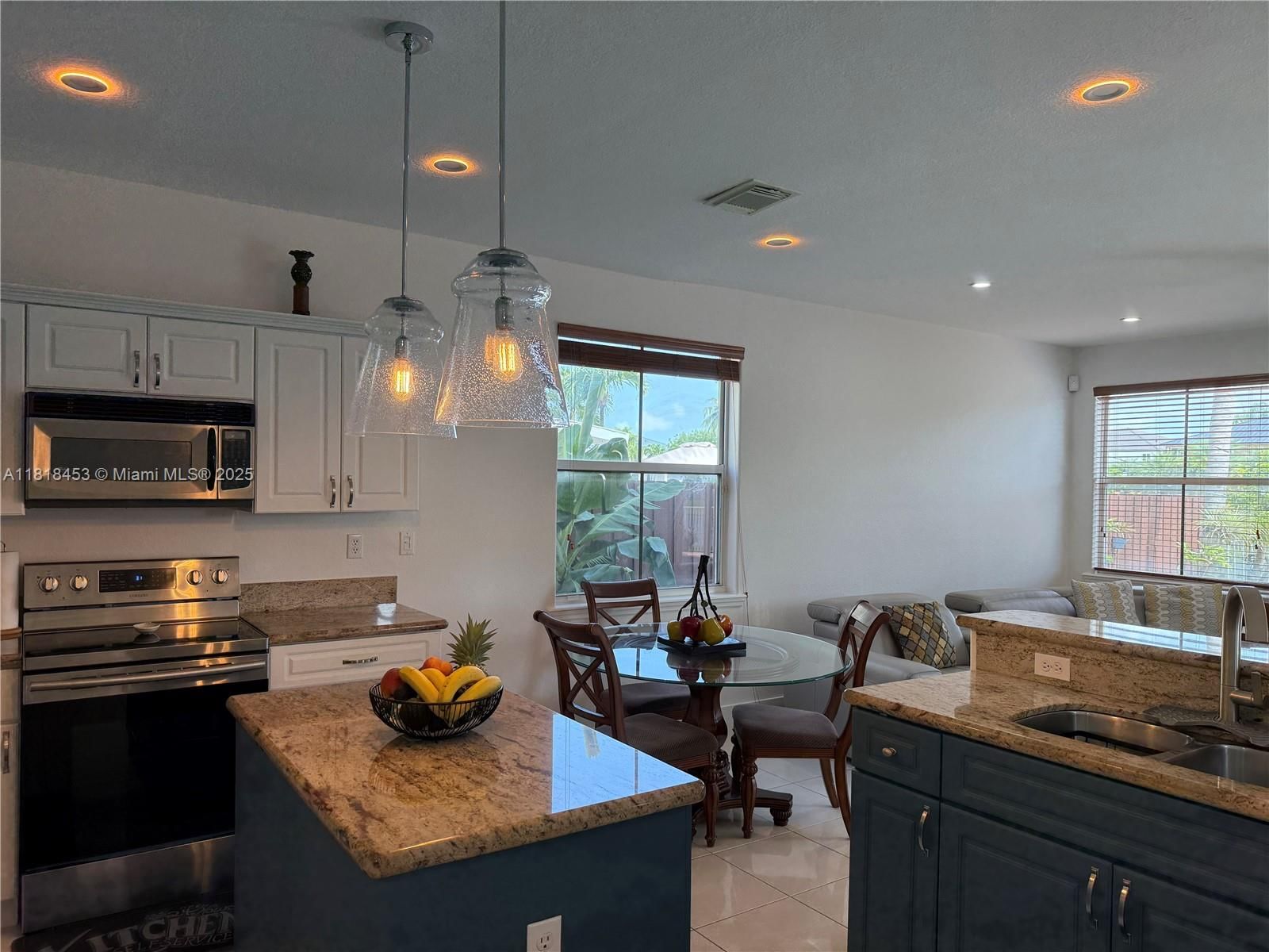 Real estate property located at 16472 58th Ter, Miami-dade, Rivendell, Miami, FL