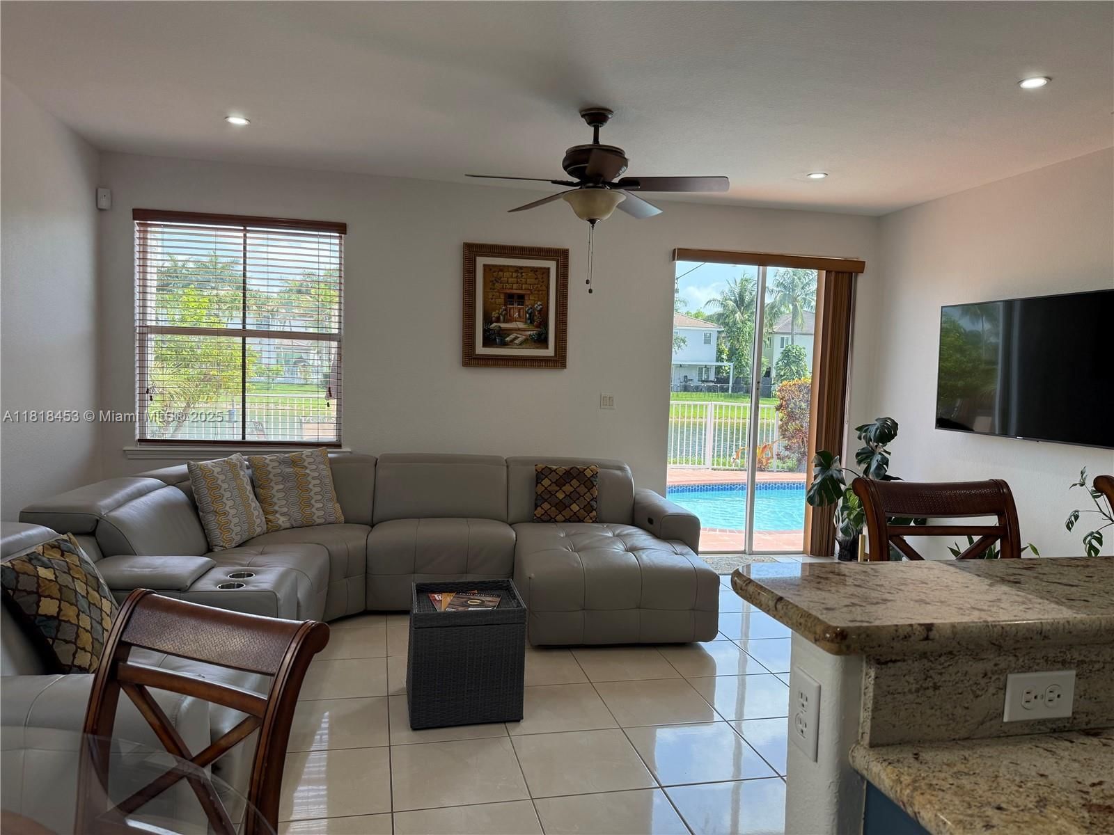 Real estate property located at 16472 58th Ter, Miami-dade, Rivendell, Miami, FL