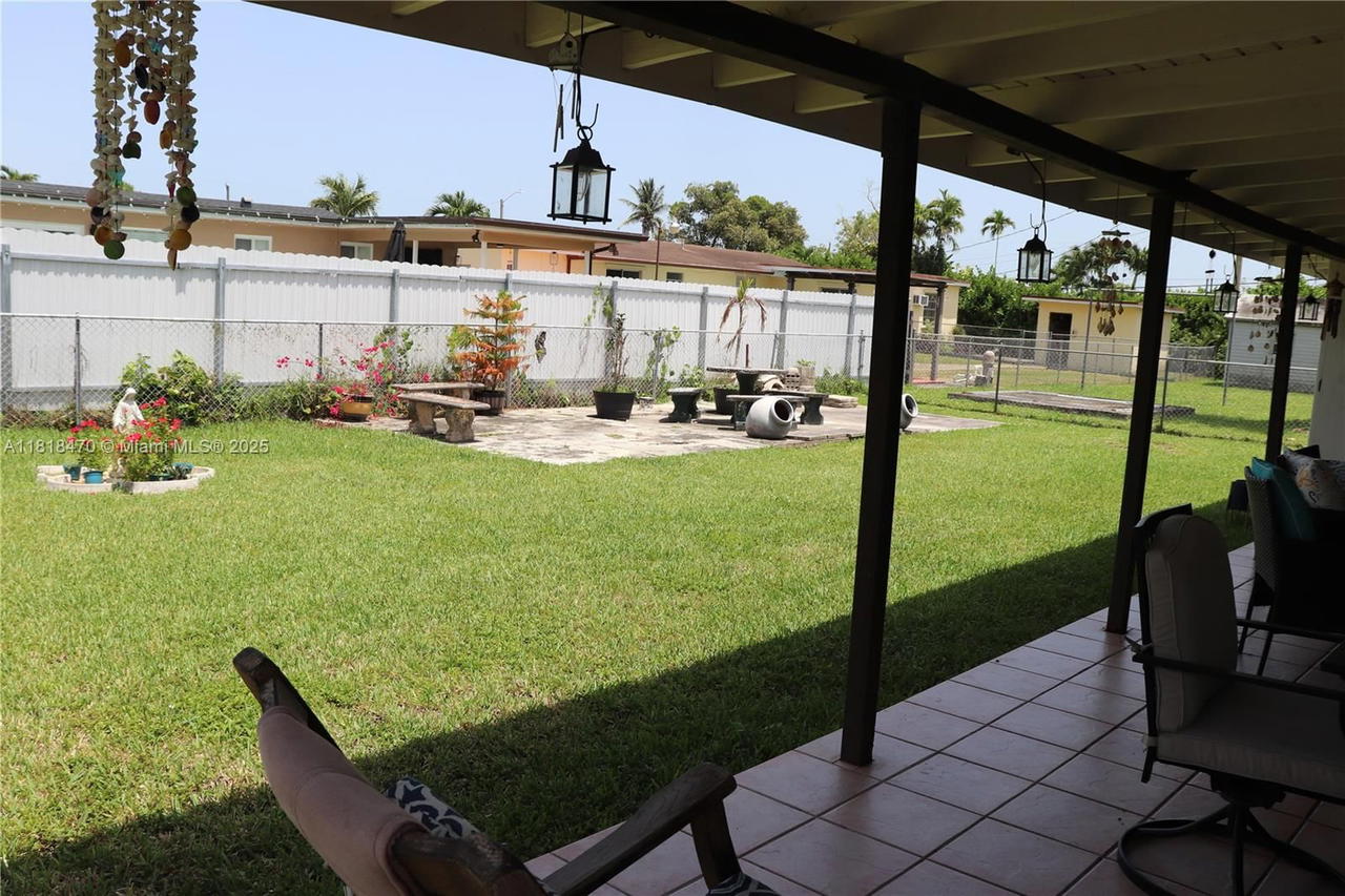Real estate property located at 4121 99th Ave, Miami-dade, Fairlawn Estates, Miami, FL