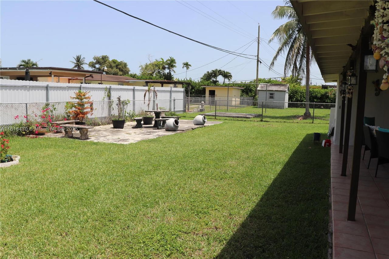 Real estate property located at 4121 99th Ave, Miami-dade, Fairlawn Estates, Miami, FL