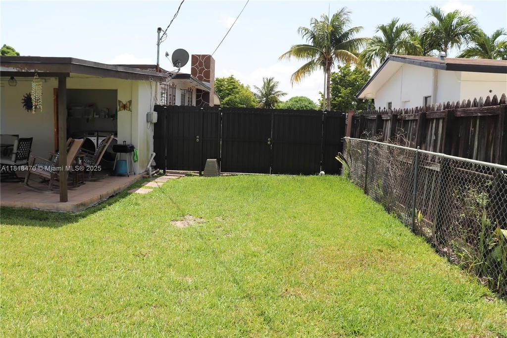 Real estate property located at 4121 99th Ave, Miami-dade, Fairlawn Estates, Miami, FL