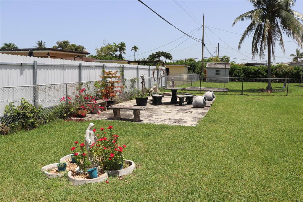 Real estate property located at 4121 99th Ave, Miami-dade, Fairlawn Estates, Miami, FL