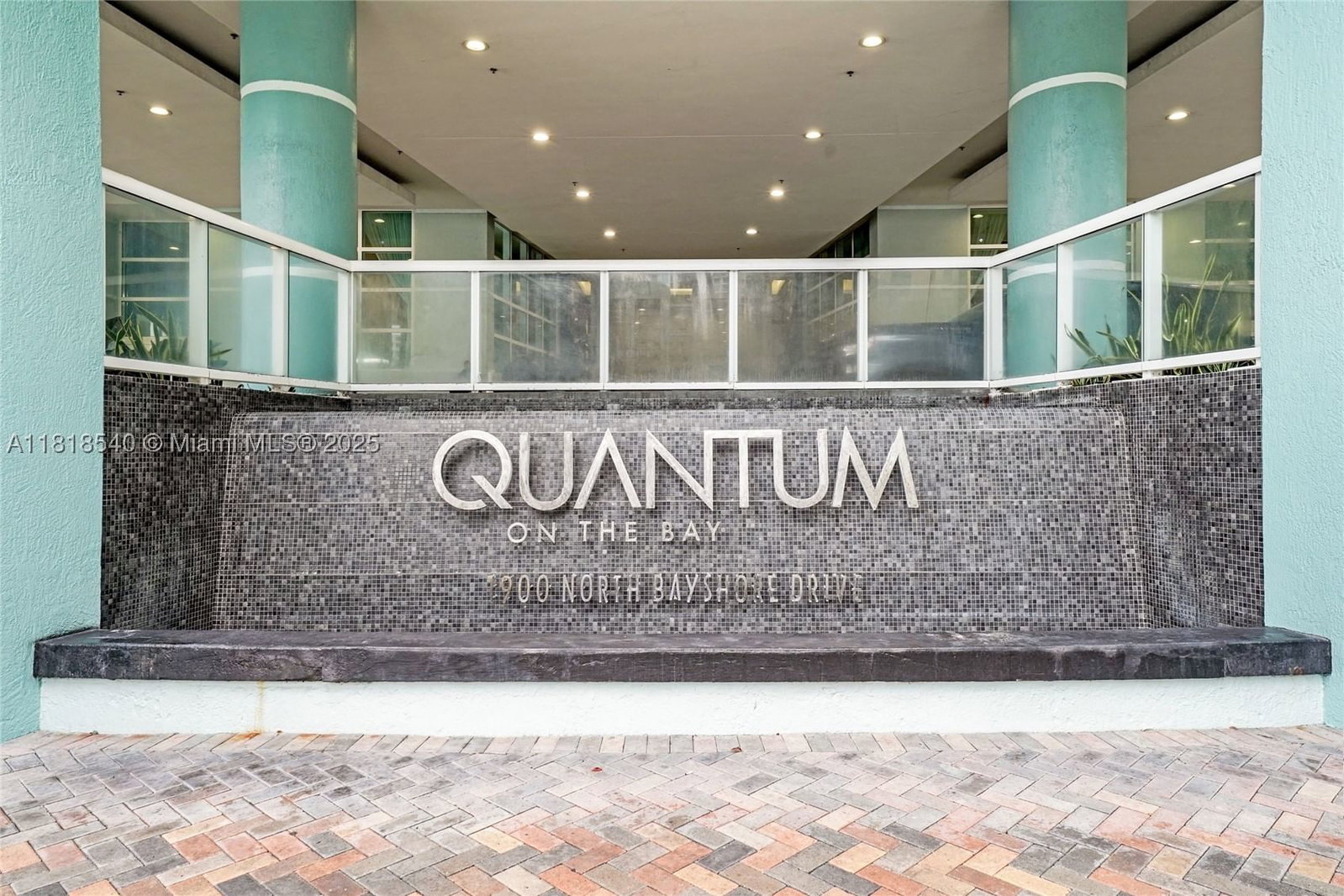 Real estate property located at 1900 Bayshore Dr #1411, Miami-dade, Quantum On The Bay Condo, Miami, FL