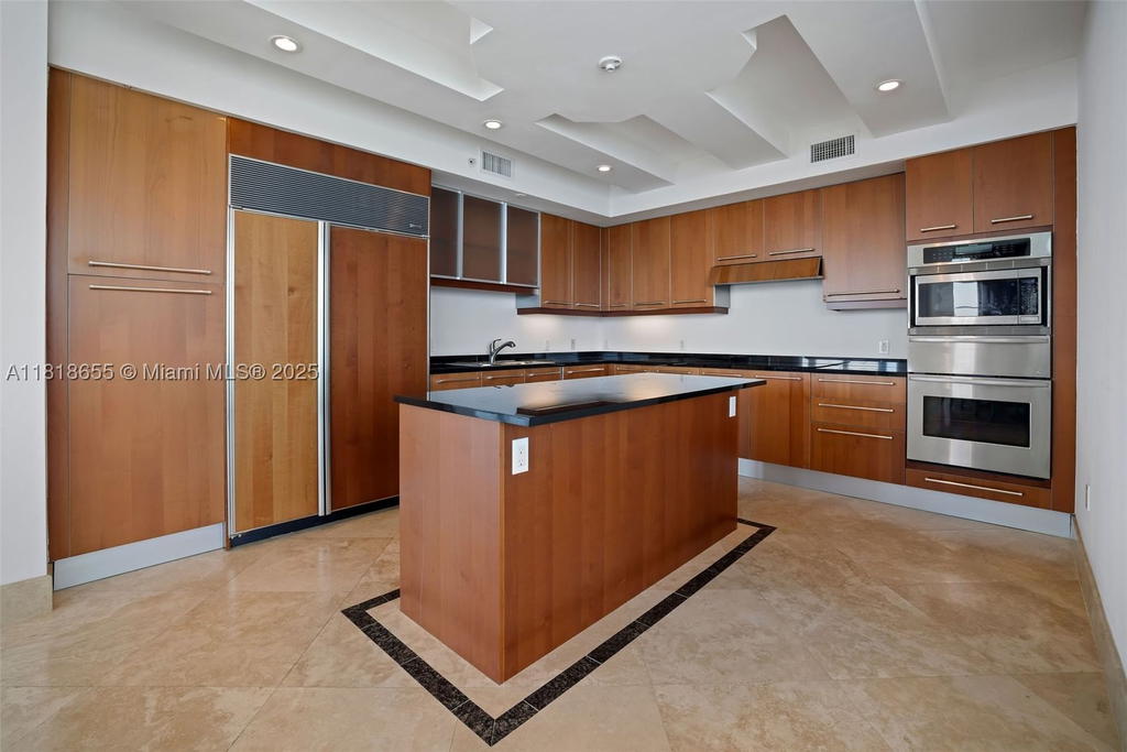 Real estate property located at 3101 Ocean Dr #2708, Broward, Ocean Palms Condo, Hollywood, FL
