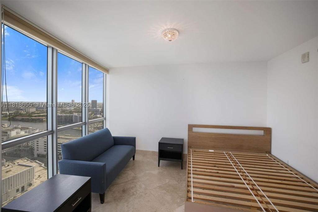 Real estate property located at 3101 Ocean Dr #2708, Broward, Ocean Palms Condo, Hollywood, FL