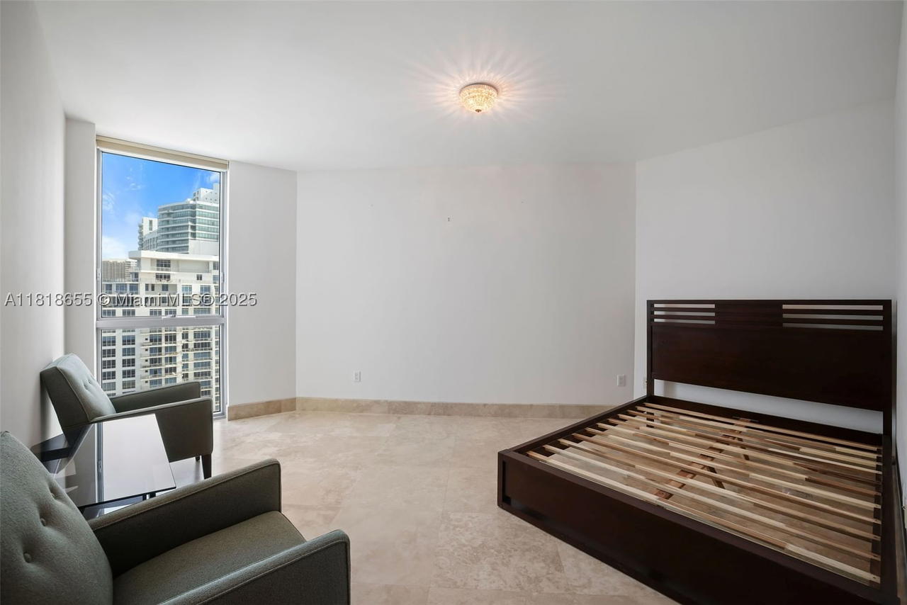 Real estate property located at 3101 Ocean Dr #2708, Broward, Ocean Palms Condo, Hollywood, FL