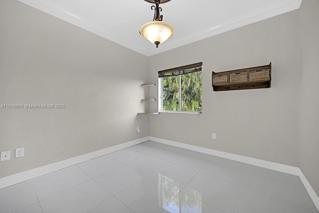 Real estate property located at 1968 186th St, Miami-dade, Fleetwood Gardens Sec 1, Miami Gardens, FL