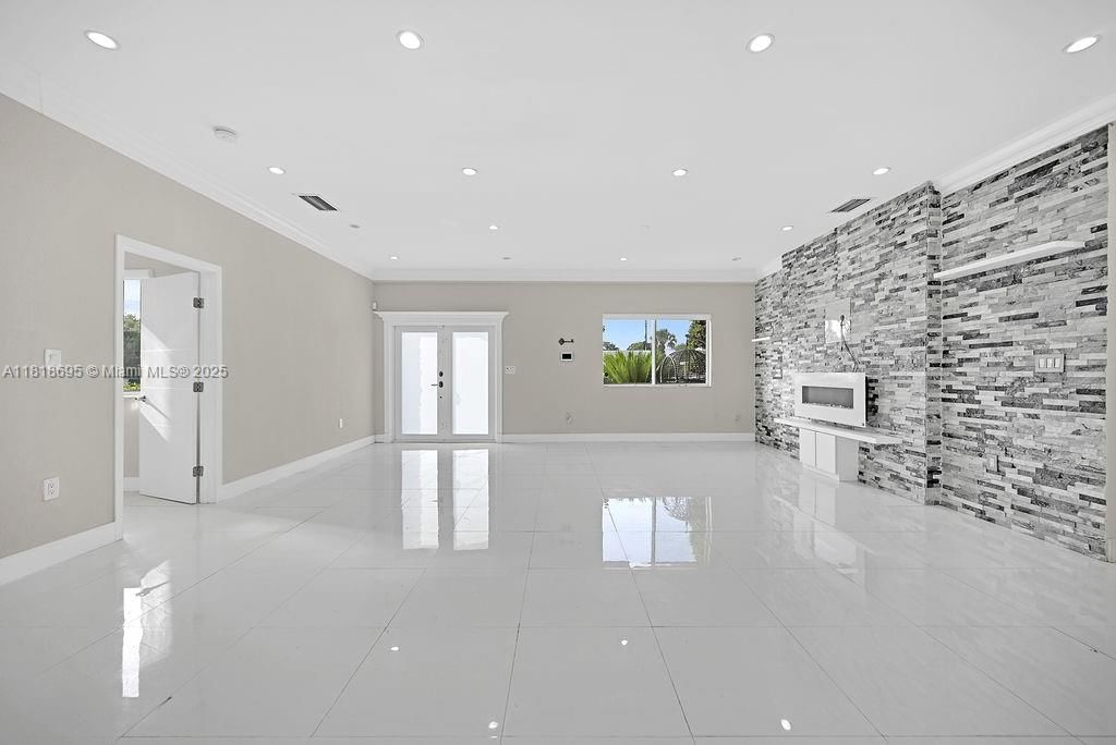 Real estate property located at 1968 186th St, Miami-dade, Fleetwood Gardens Sec 1, Miami Gardens, FL