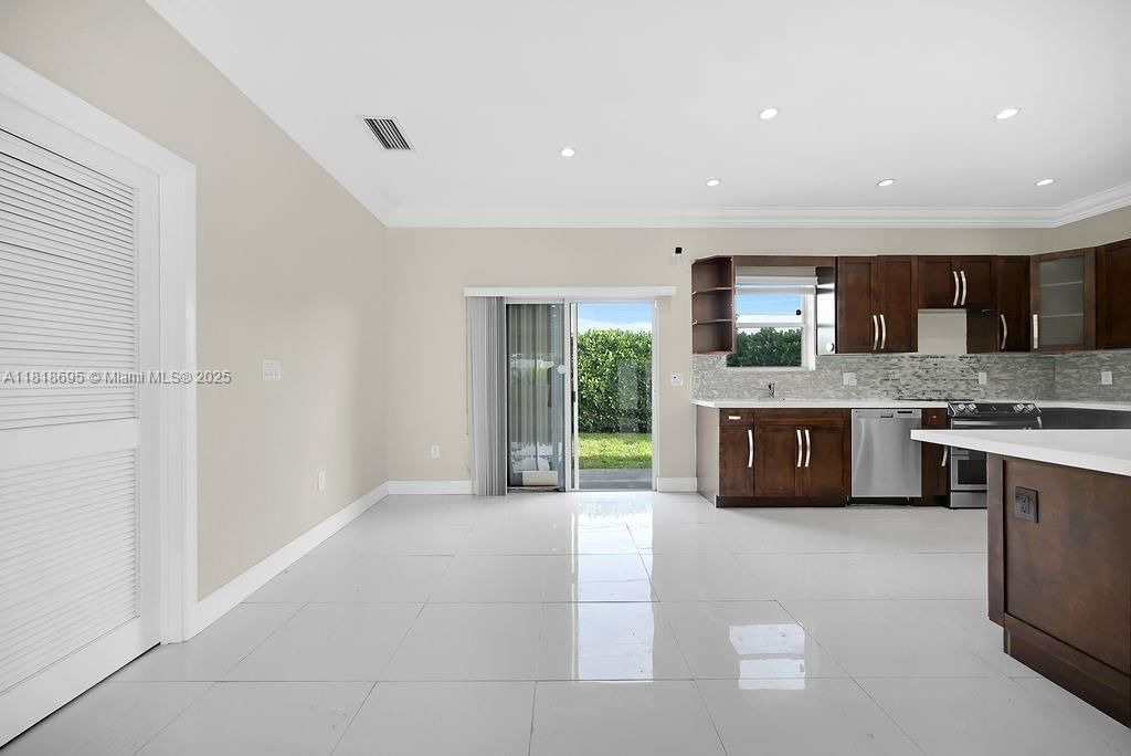 Real estate property located at 1968 186th St, Miami-dade, Fleetwood Gardens Sec 1, Miami Gardens, FL