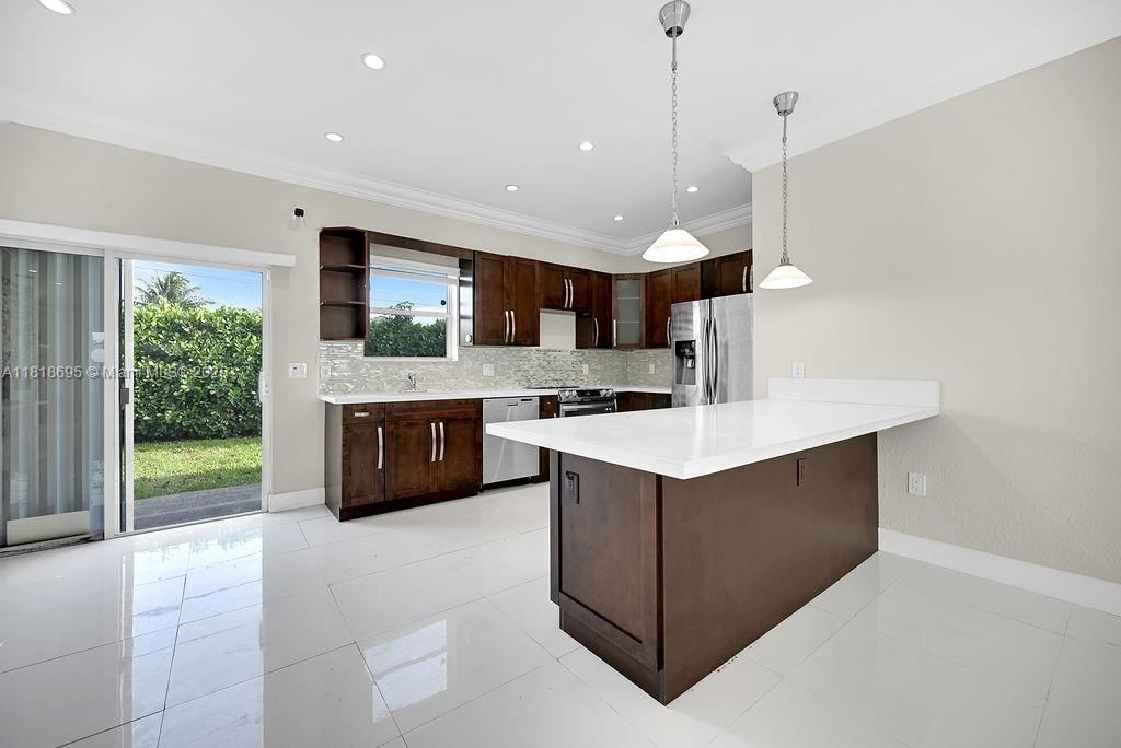 Real estate property located at 1968 186th St, Miami-dade, Fleetwood Gardens Sec 1, Miami Gardens, FL
